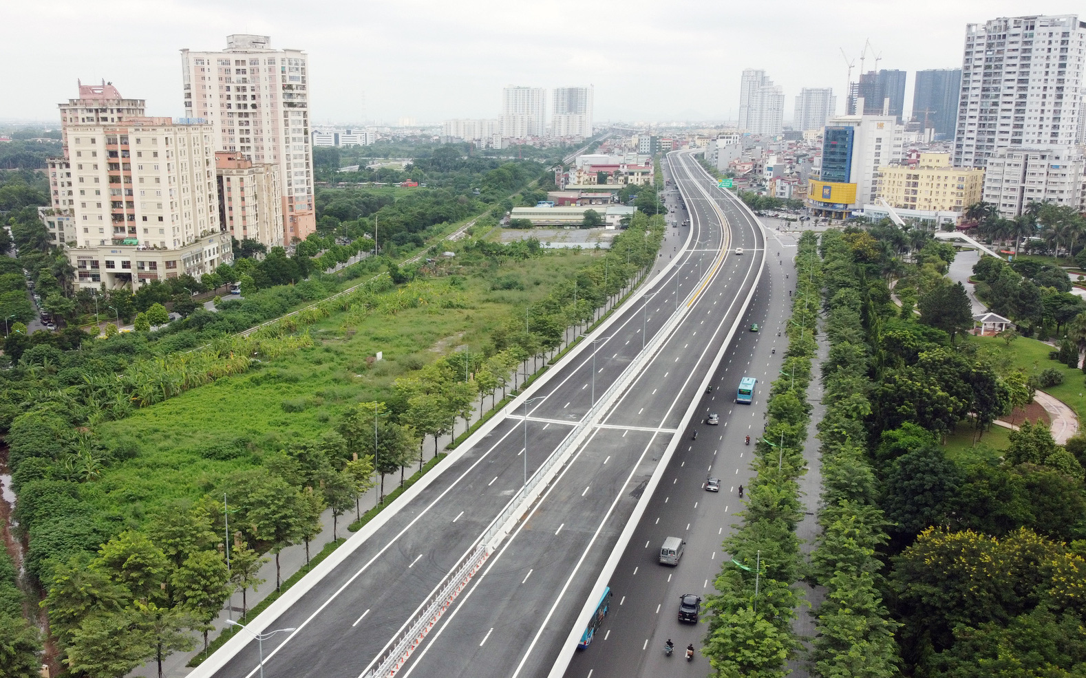 Thông xe đường vành đai 3 trên cao Mai Dịch - cầu Thăng Long trị giá hơn 5.000 tỷ đồng