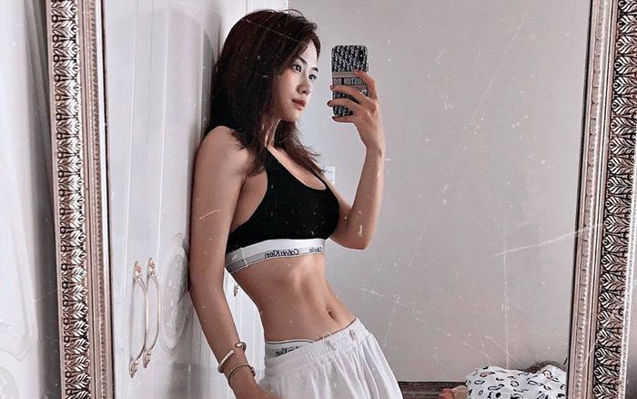 Hot girl gợi cảm nhất nhì làng Tiktok Lê Bống không ngại công khai hình ảnh thời 70kg
