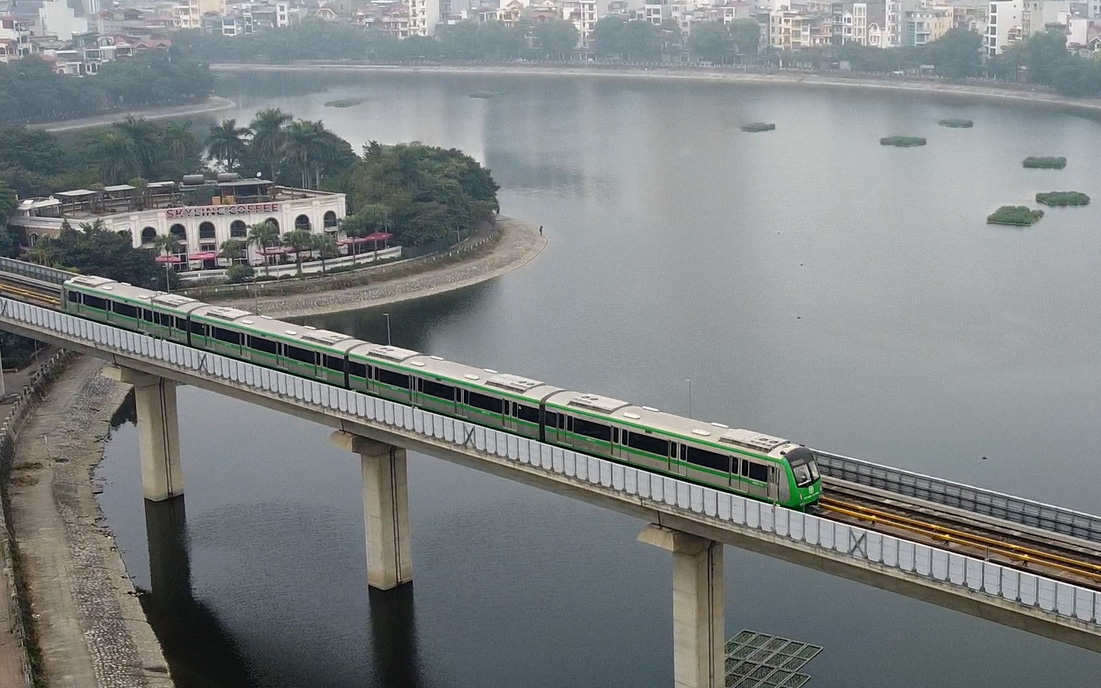 Flycam: Tàu đường sắt Cát Linh - Hà Đông chính thức chạy thử toàn hệ thống