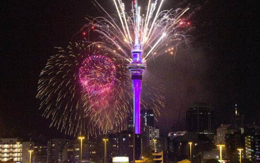 Quốc gia đầu tiên trên thế giới chào đón năm mới 2021 bằng màn bắn pháo hoa ấn tượng