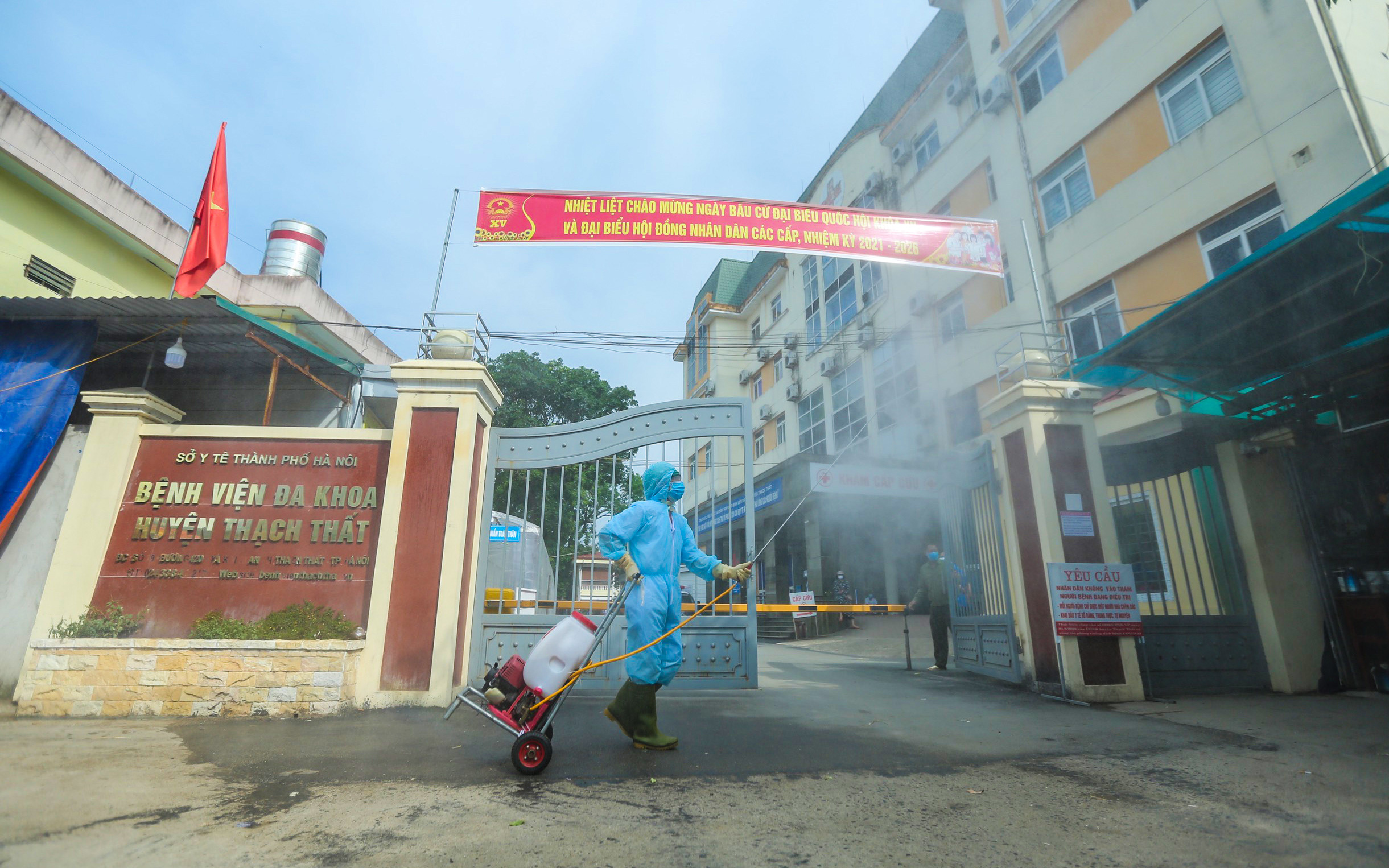 Hà Nội: Bệnh viện Đa khoa Thạch Thất ngừng tiếp bệnh nhân do có ca nhiễm Covid-19 mới