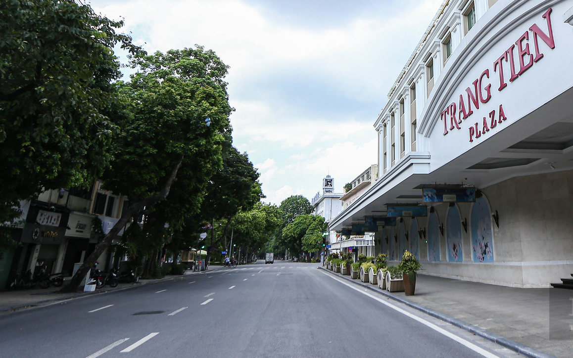 Điểm danh những trung tâm thương mại "sang chảnh" ở Hà Nội "ngủ đông" vì Covid-19