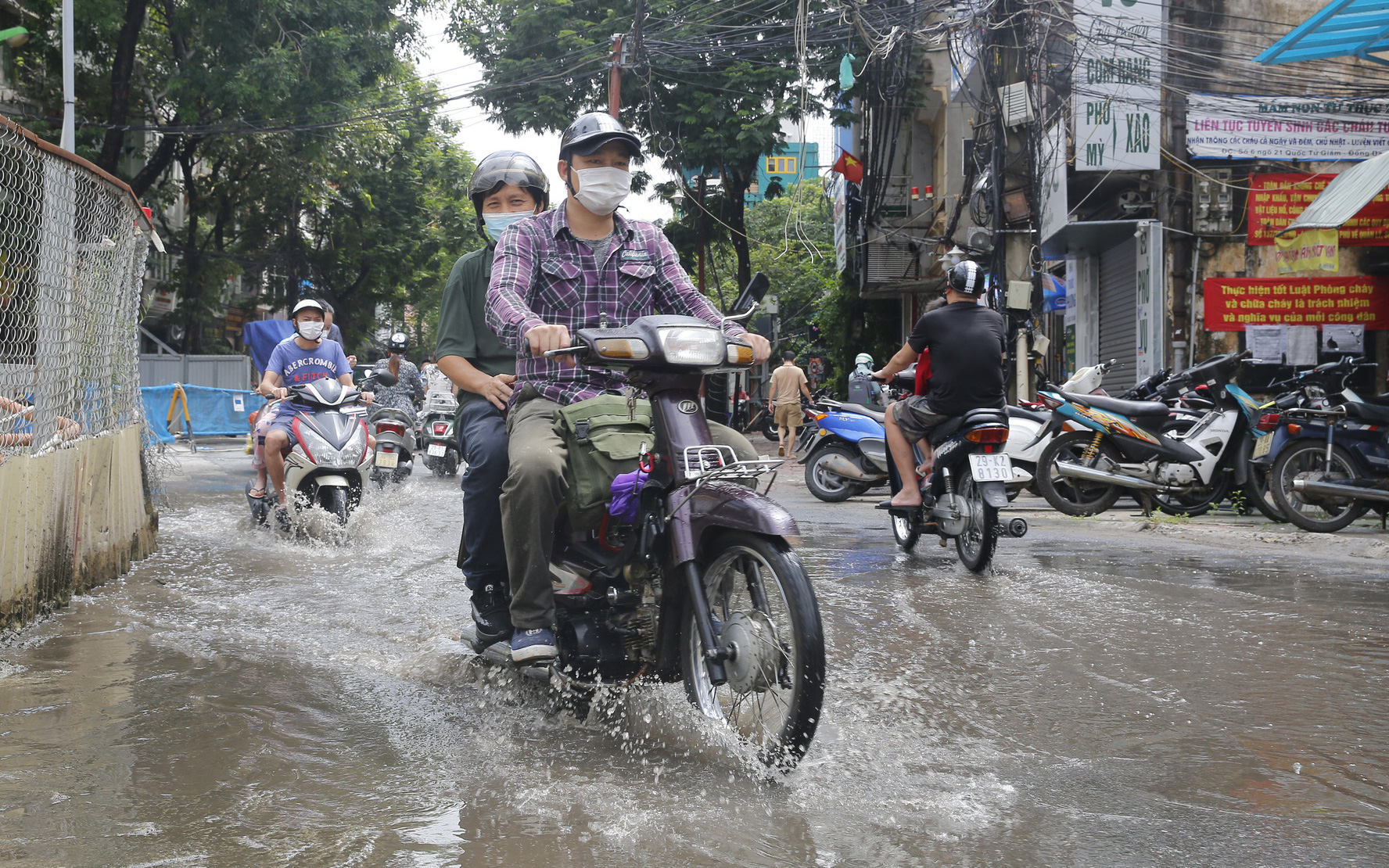 Cận cảnh khu vực ga ngầm tuyến Metro Nhổn - ga Hà Nội bị nhà thầu nước ngoài dừng thi công