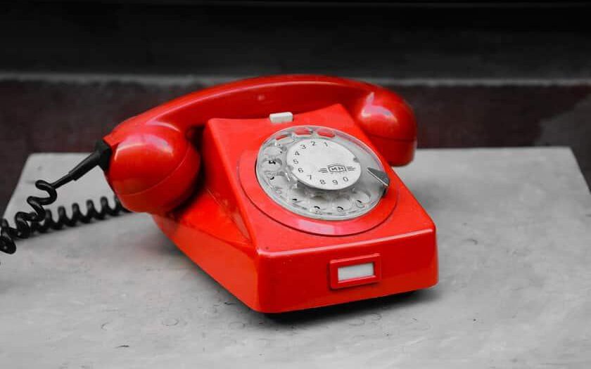 Chiếc "điện thoại đỏ" đầy bí ẩn giữa Liên Xô và Mỹ vẫn còn hoạt động cho đến ngày nay?