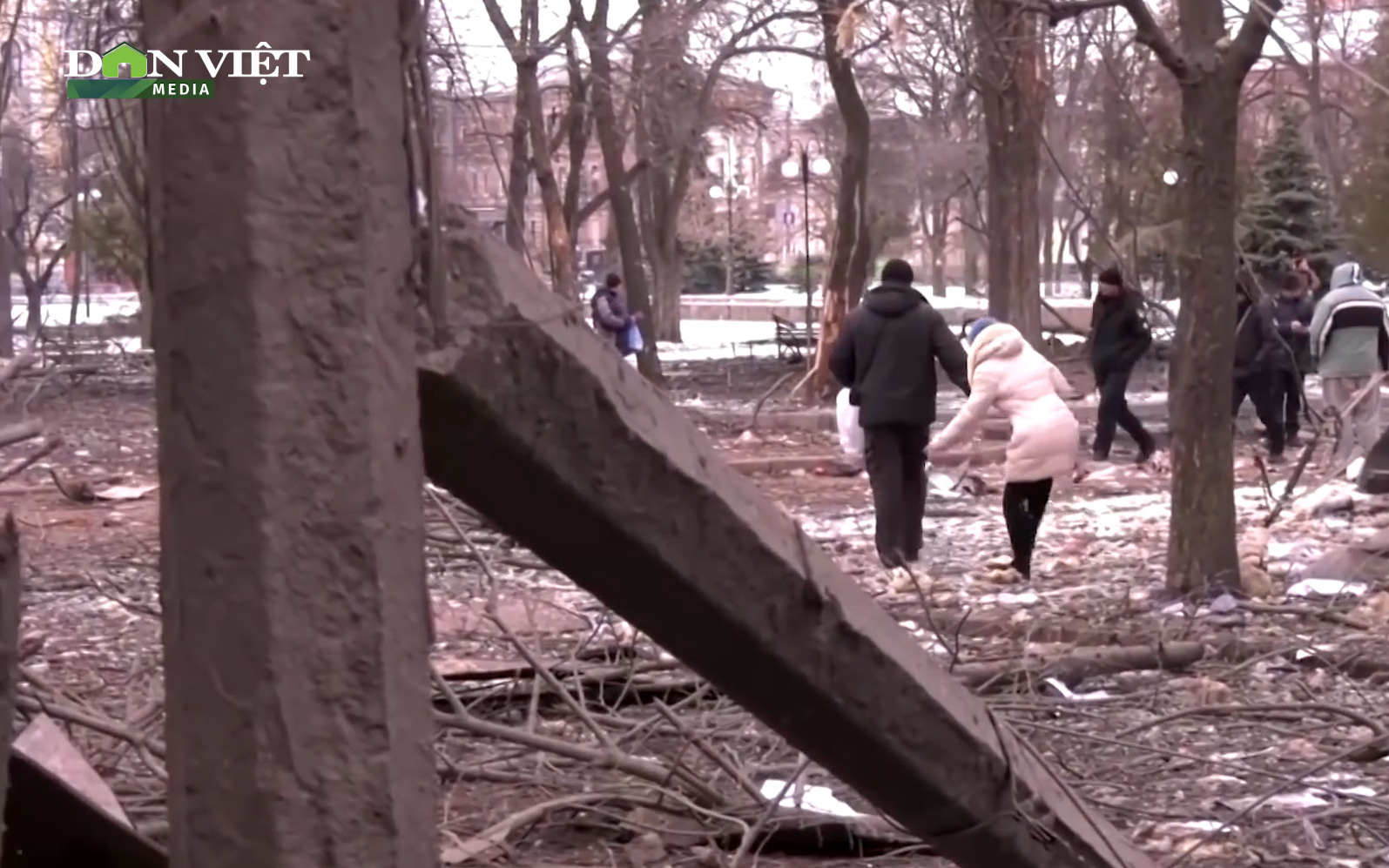 Chiến sự Nga - Ukraine: Cảnh hoang tàn của thành phố Kharkiv sau trận pháo kích của Nga