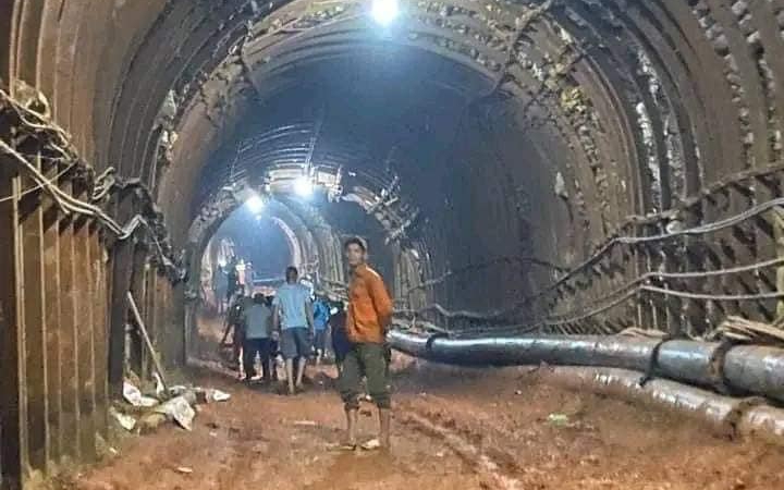 Phát hiện hầm ngầm nhân tạo khổng lồ, ô tô đi lọt ở Nghệ An