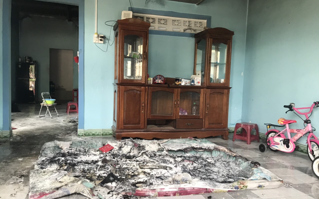 Hiện trường vụ cháy khiến hai vợ chồng trẻ tử vong trong căn nhà thuê tại Khánh Hòa