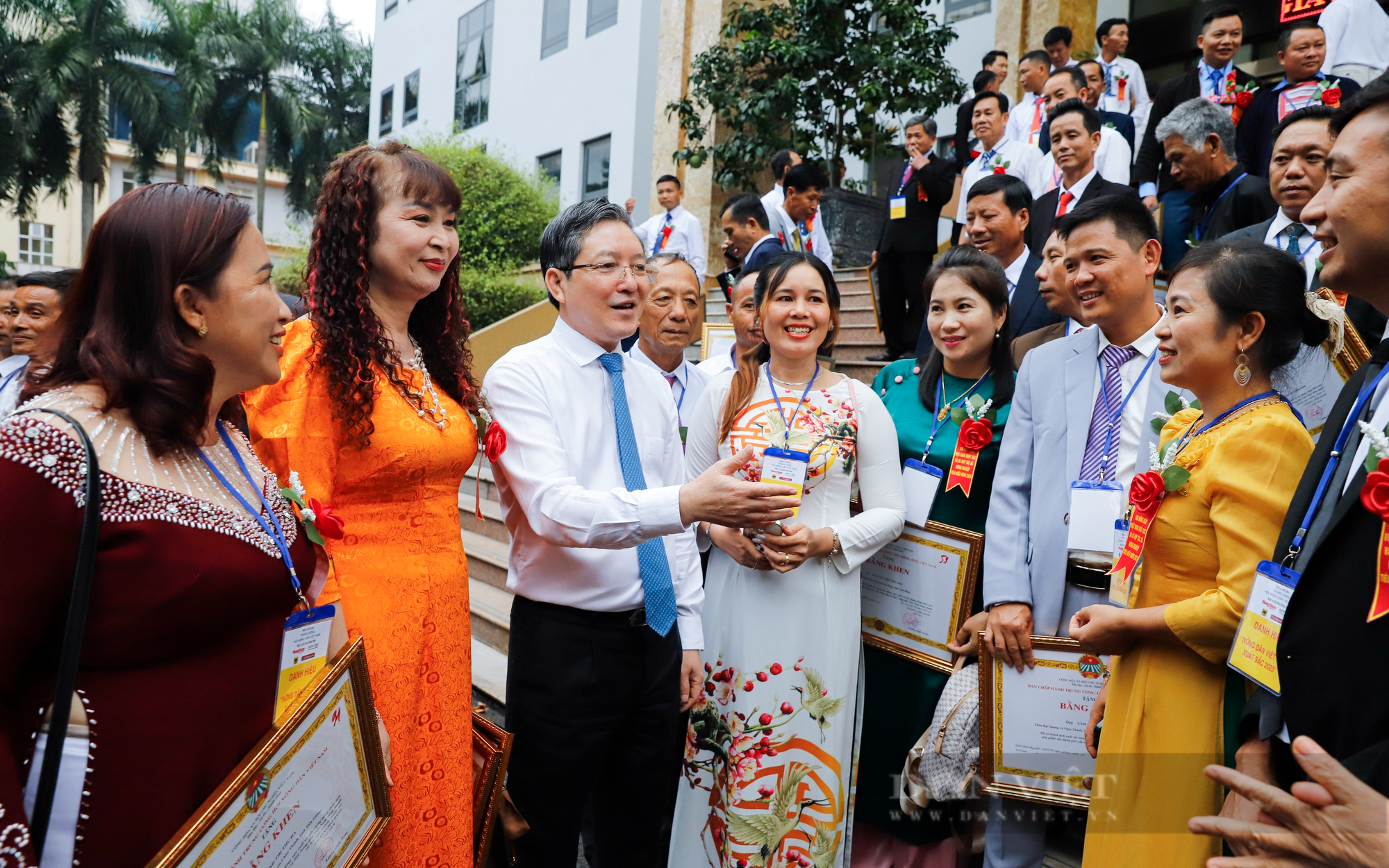 Nông dân Việt Nam xuất sắc 2023: Vừa vinh dự, vừa trăn trở làm thế nào để làm giàu cho quê hương