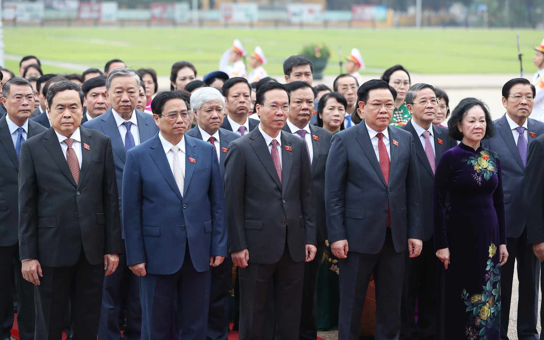 Lãnh đạo Đảng, Nhà nước viếng Chủ tịch Hồ Chí Minh trước giờ khai mạc Kỳ 6 Quốc hội khóa XV