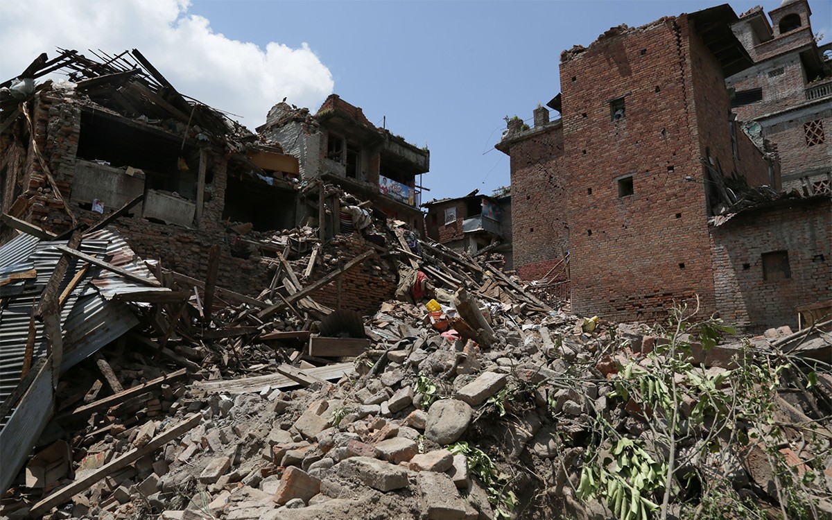 Clip: Động đất mạnh ở Nepal khiến ít nhất 69 người tử vong