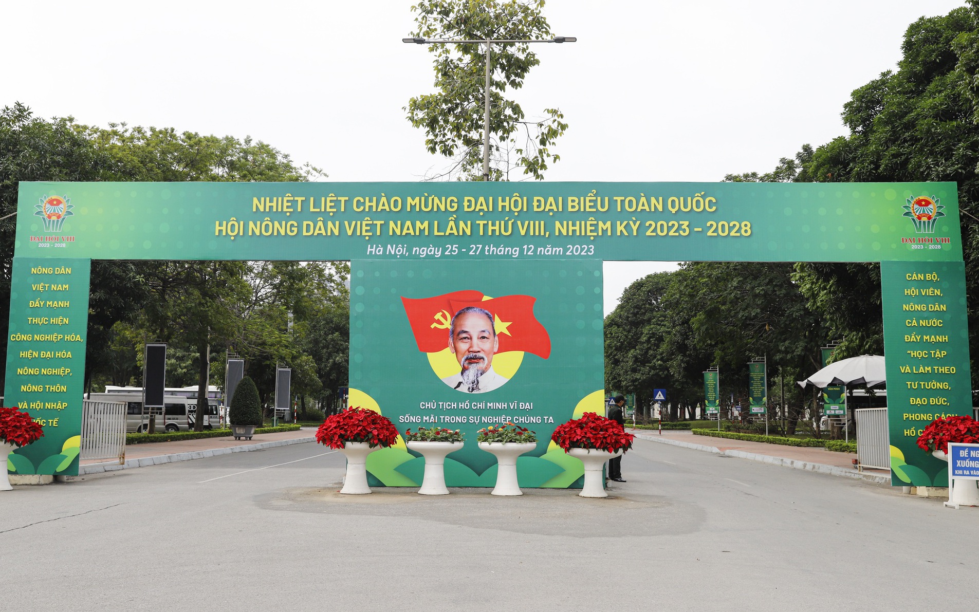 Gấp rút hoàn tất công tác chuẩn bị tại nơi diễn ra Đại hội VIII Hội Nông dân Việt Nam