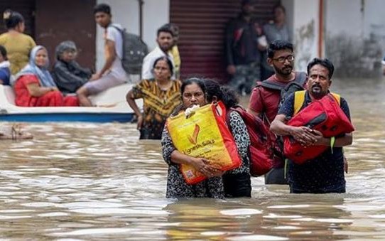 Clip: Số lượng người thiệt mạng do mưa lũ nghiêm trọng ở Ấn Độ tiếp tục gia tăng