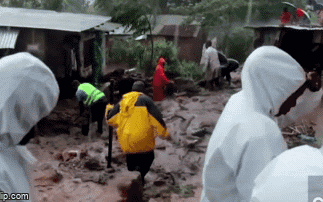 Hơn 70 người chết và hàng chục người mất tích khi bão Freddy tràn qua Mozambique và Malawi