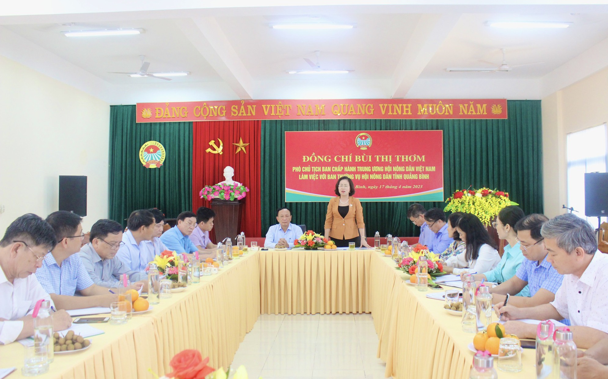 Video: Phó Chủ tịch Trung ương Hội NDVN Bùi Thị Thơm làm việc với tỉnh Quảng Bình