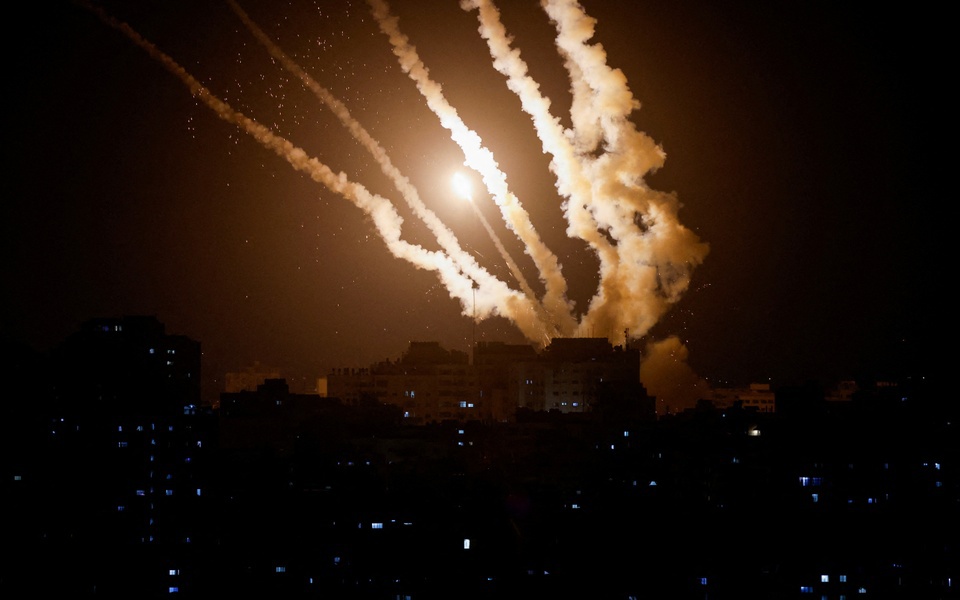 Clip: Israel hứng chịu hàng trăm quả tên lửa sau cuộc tấn công vào Dải Gaza