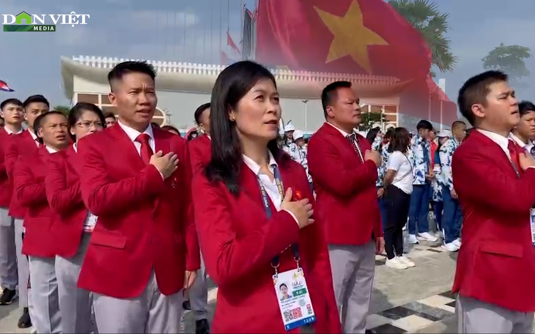 Video: Đoàn thể thao Việt Nam dự lễ thượng cờ, sẵn sàng tranh tài với mục tiêu cao nhất tại SEA Games 32