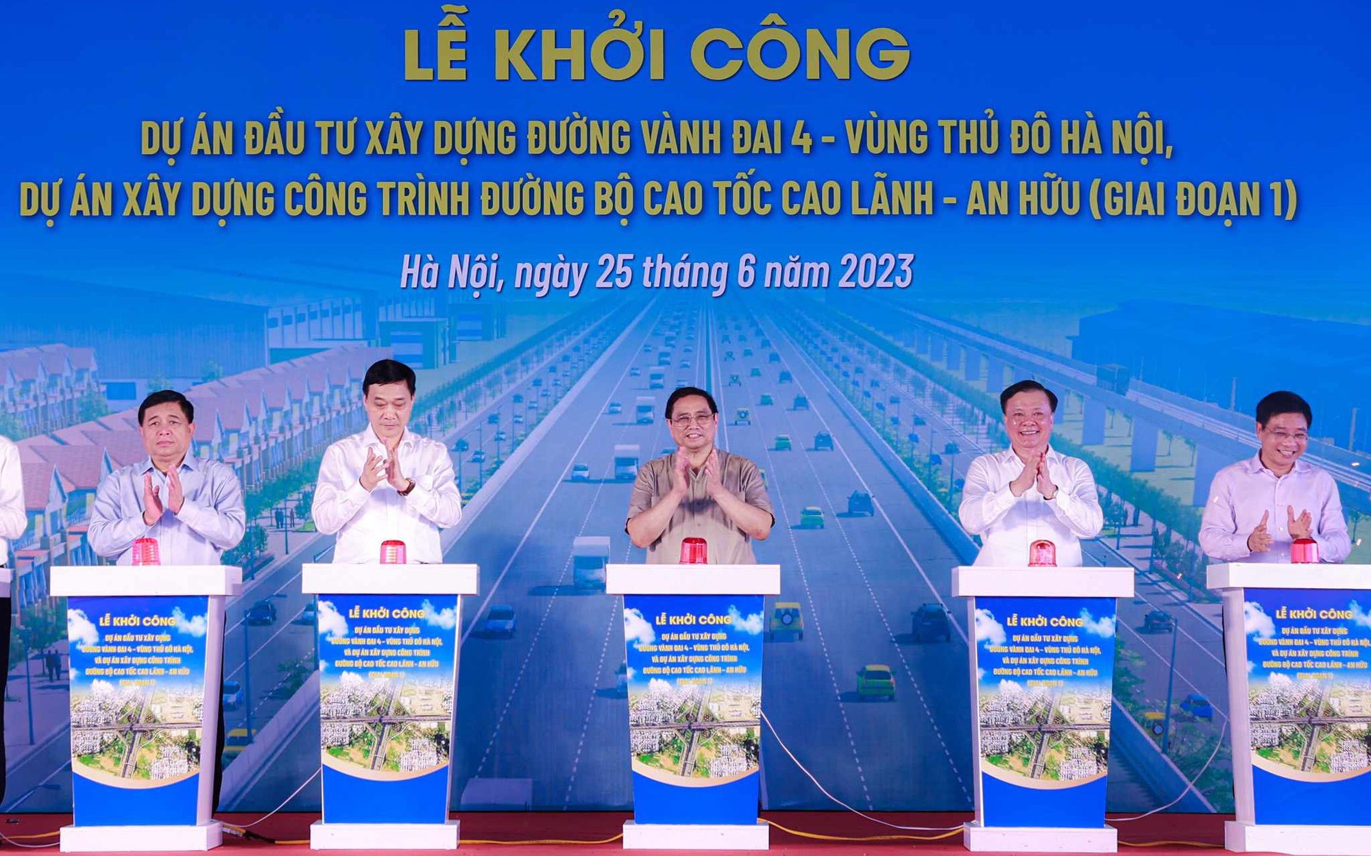 Video: Thủ tướng bấm nút khởi công dự án đường Vành đai 4 Hà Nội 