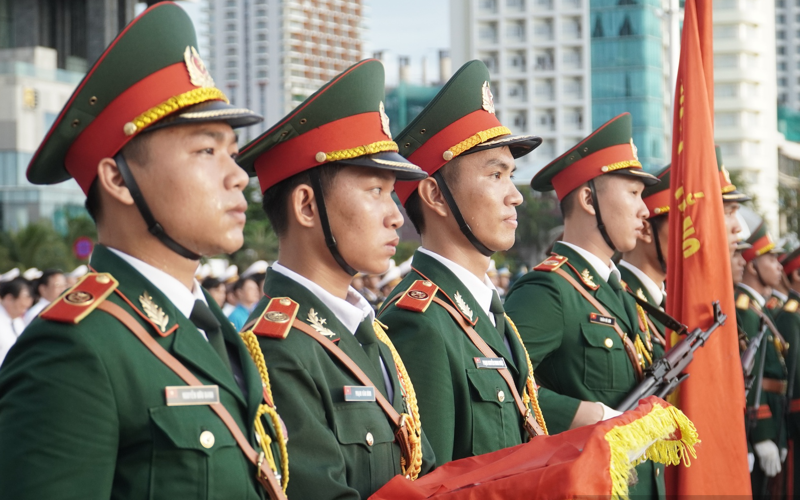 700 người tham dự lễ Thượng cờ ngày Quốc khánh tại Nha Trang