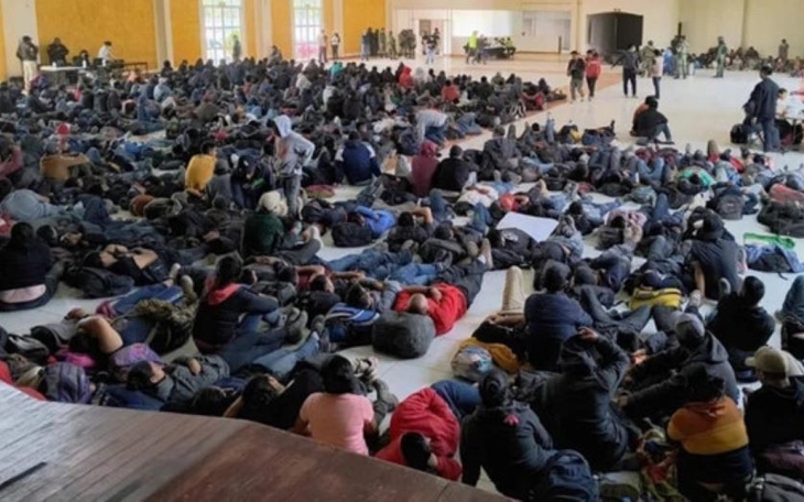 Clip: Giải cứu hơn 700 người di cư khỏi một nhà kho ở Mexico