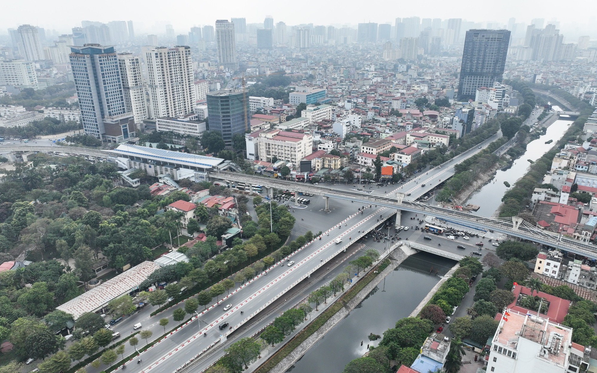 Toàn cảnh tuyến đường ở Hà Nội dài hơn 3 km được đề xuất mở rộng với kinh phí 8.500 tỷ đồng