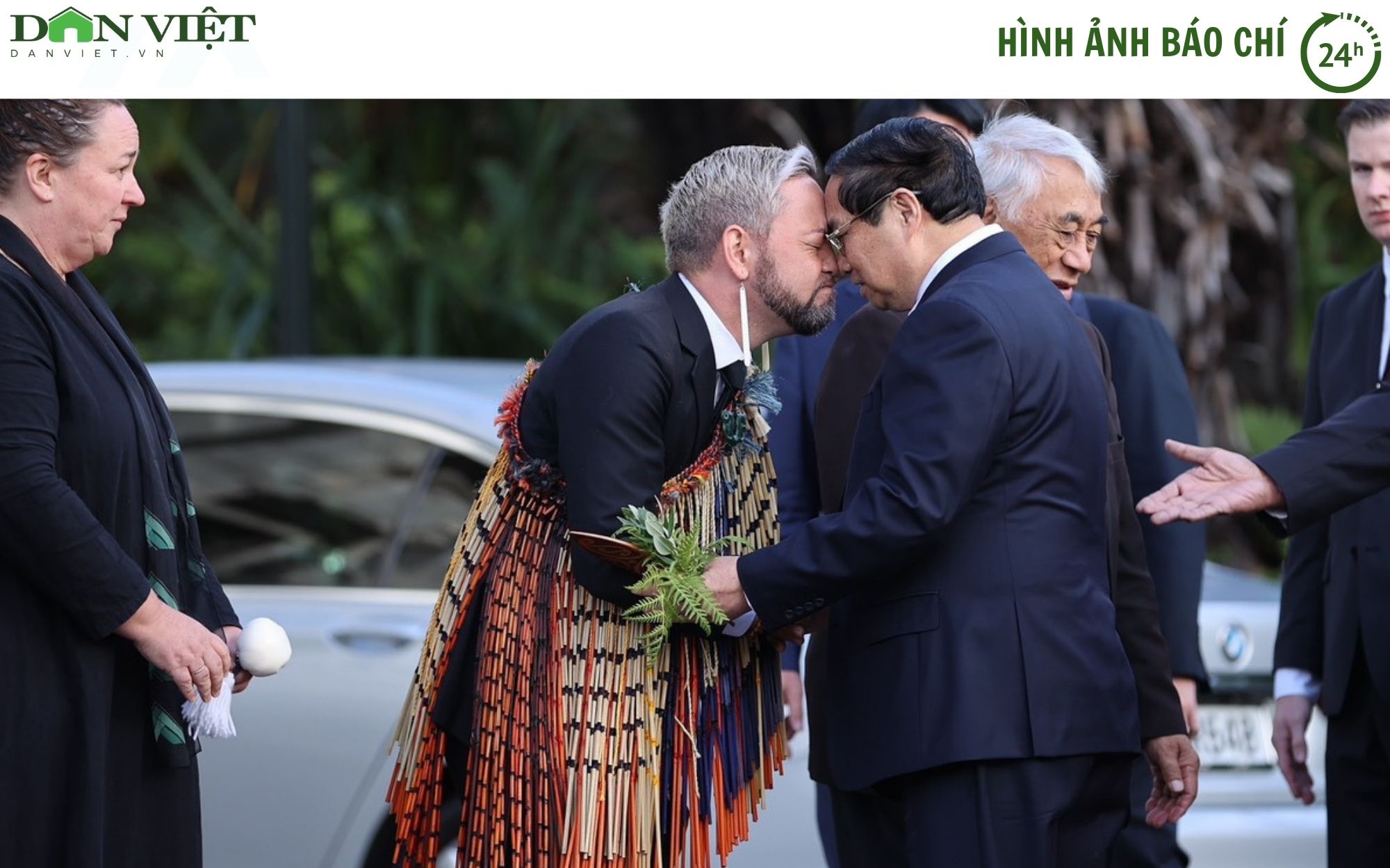 Hình ảnh báo chí 24h: New Zealand bắn 19 phát đại bác chào mừng Thủ tướng Phạm Minh Chính