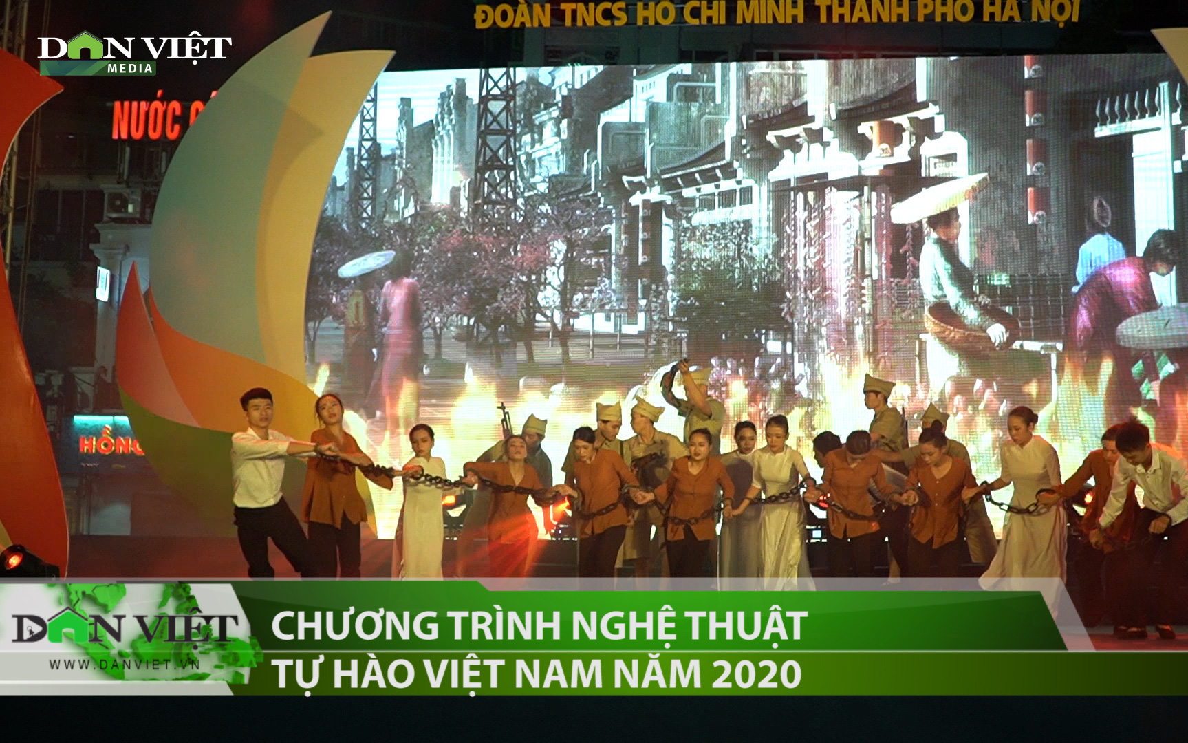 Clip: Khán giả thủ đô mãn nhãn với chương trình nghệ thuật Tự hào Việt Nam năm 2020