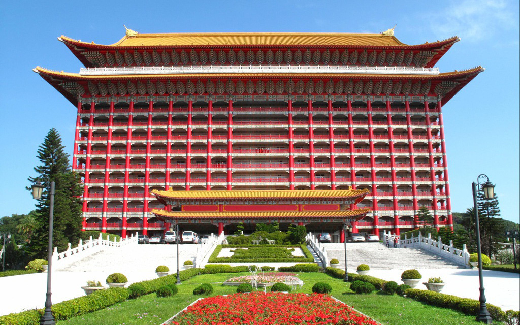 Chiêm ngưỡng khách sạn 14 tầng nhìn như ngôi chùa ở Đài Loan 