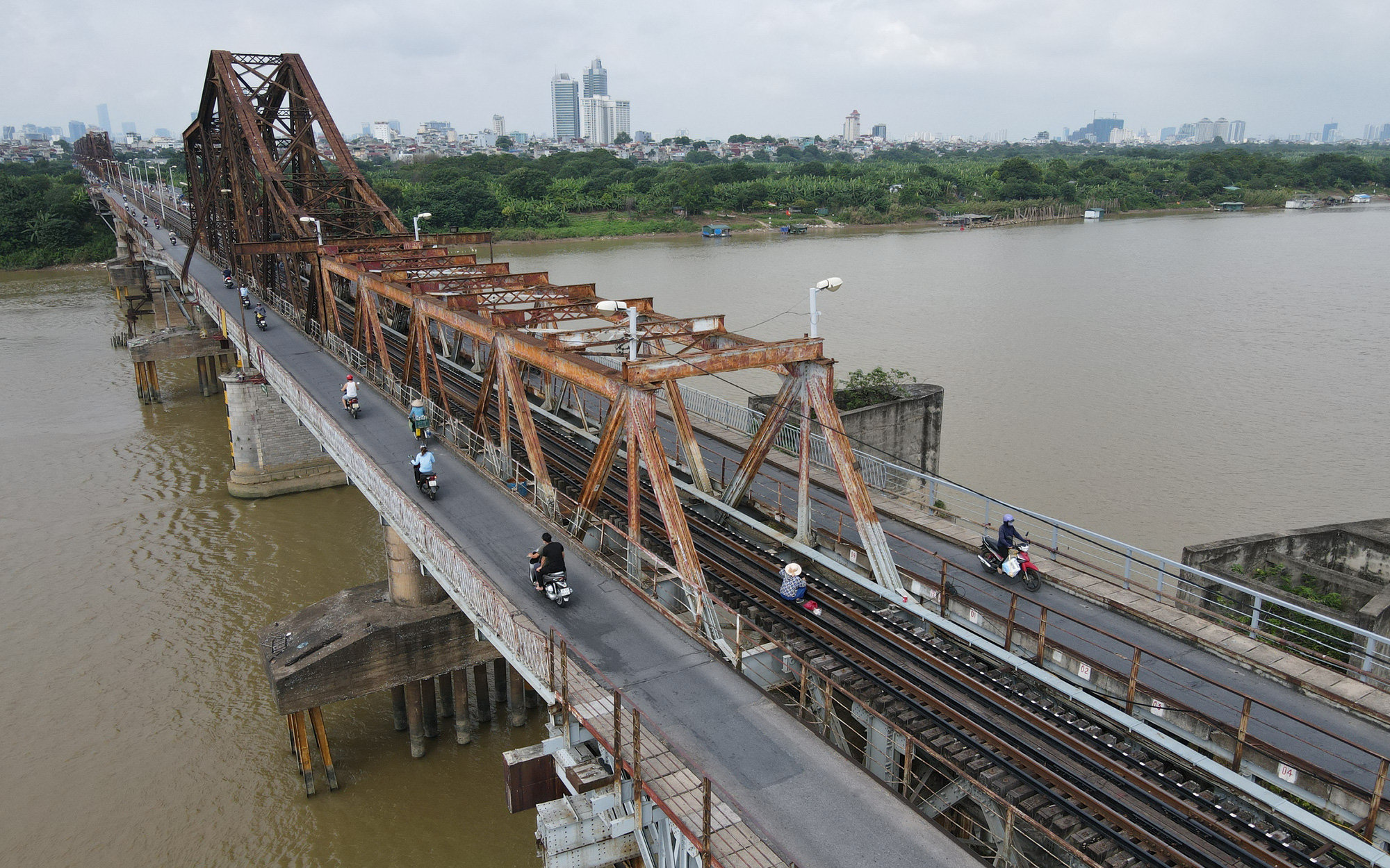 Sau 14 năm, cầu Long Biên mới được sửa chữa, bảo dưỡng tổng thể lớn