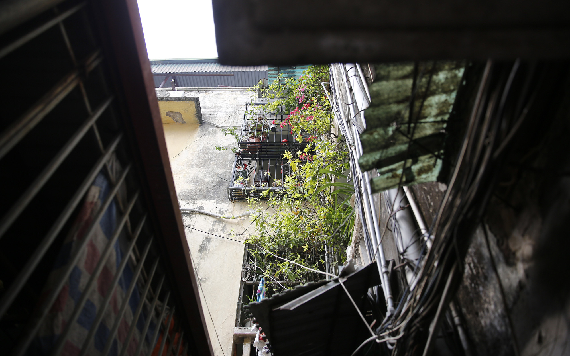 Cận cảnh khu tập thể tại phố cổ Hà Nội có căn hộ rao bán giá 8,5 tỷ đồng