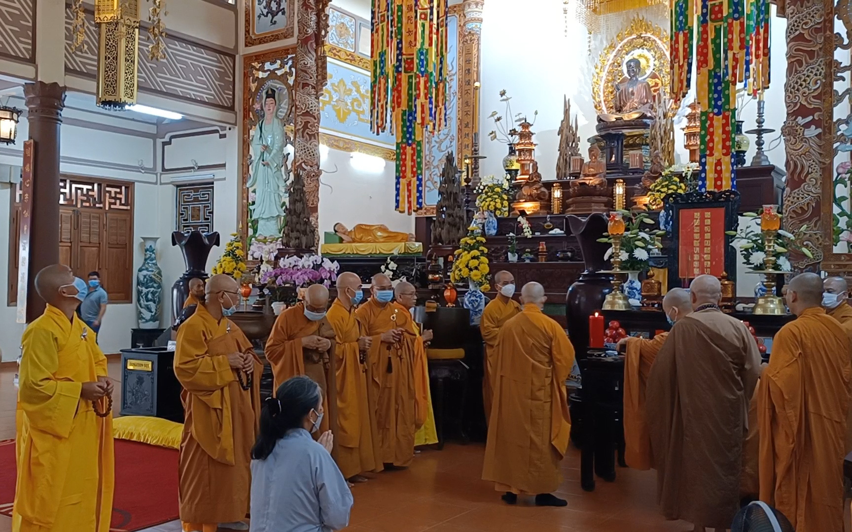 Clip: Chùa Long Sơn tổ chức lễ cầu siêu cho các nạn nhân tử vong vì Covid-19