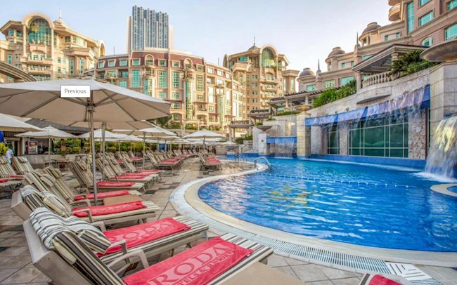 Chiêm ngưỡng khách sạn 5 sao đẹp lung linh ở Dubai, nơi thầy Park và các học trò lưu trú