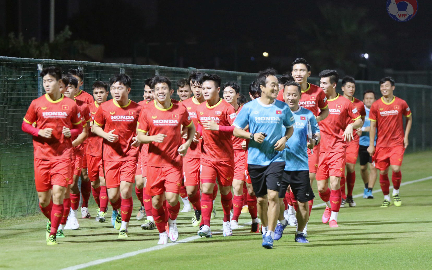Tuyển Việt Nam đã sẵn sàng đánh bại UAE dù không có HLV Park Hang-seo