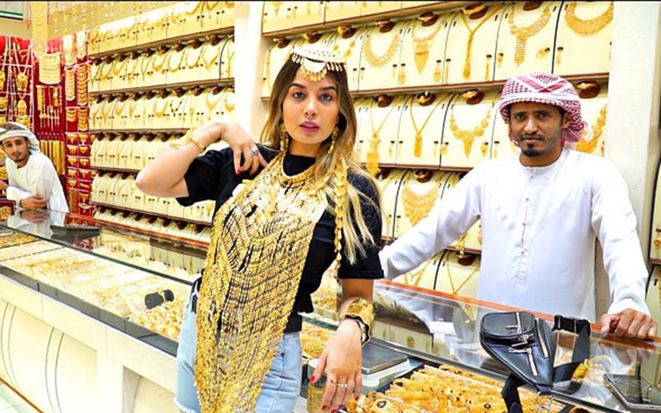 Không thể tưởng tượng nổi có một khu chợ... toàn là vàng ở Dubai, UAE 