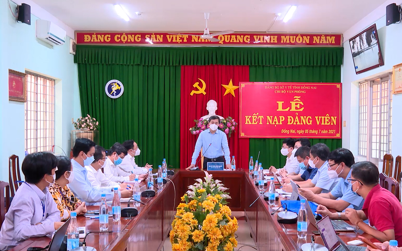 Video: Thứ trưởng Bộ Y tế Trần Văn Thuấn đề nghị Đồng Nai “chia lửa” với TP.HCM trong trường hợp cấp thiết
