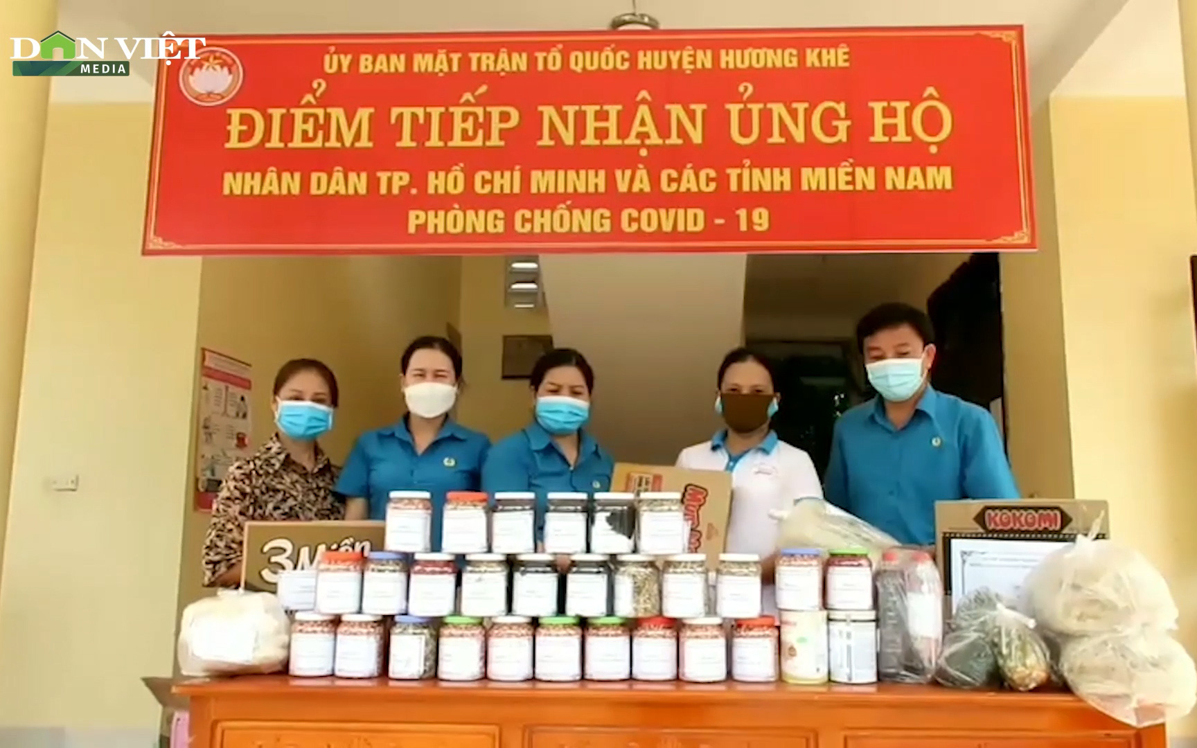 Video: Nông dân Hương Khê, Hà Tĩnh góp hàng trăm tấn thực phẩm ủng hộ miền Nam đối phó với đại dịch Covid-19