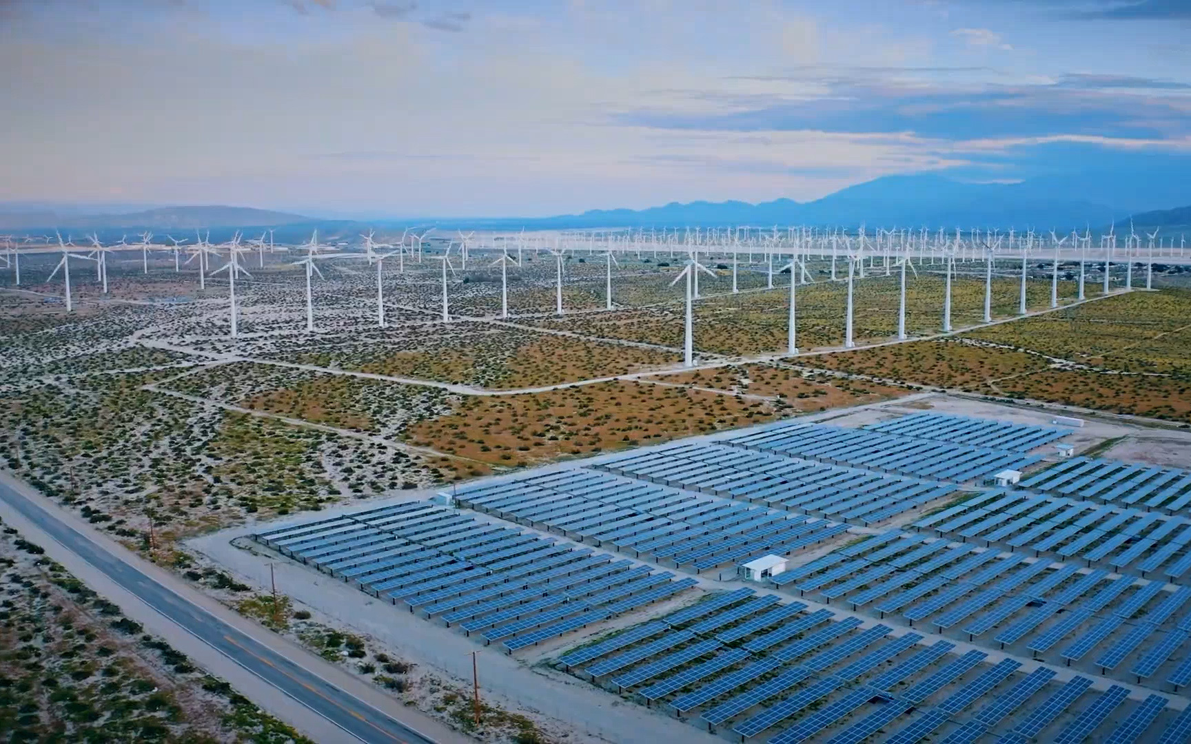 Video: Cách hoạt động của nhà máy điện mặt trời lớn nhất thế giới