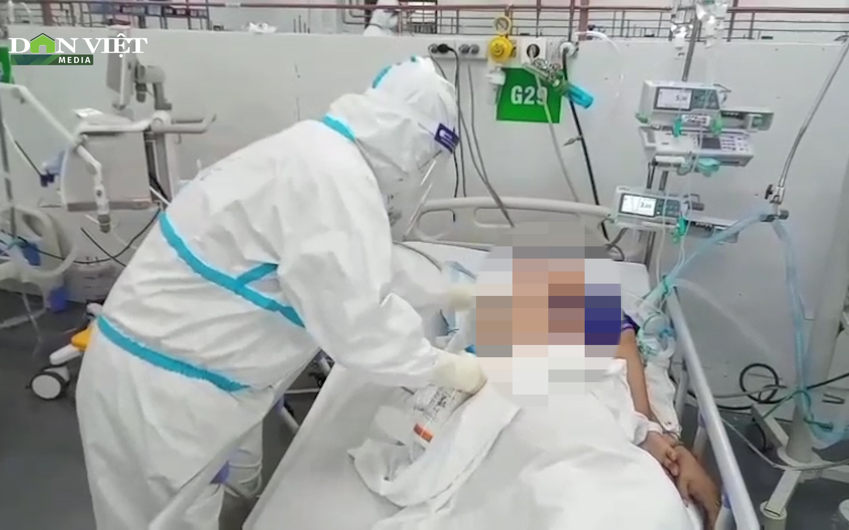 Video: Cận cảnh cứu chữa bệnh nhân Covid-19 nguy kịch tại Trung tâm thuộc Bệnh viện T.Ư Huế ở TP.HCM 