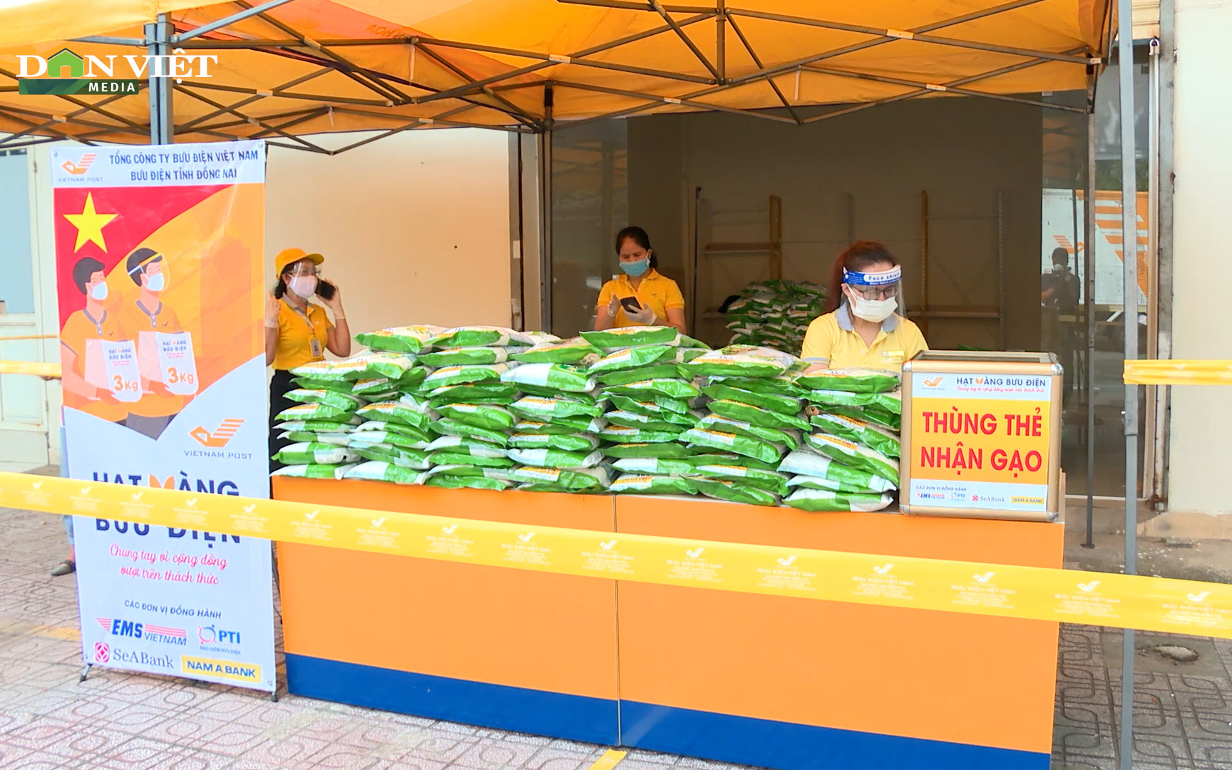 Đồng Nai: Trao 100 tấn “hạt gạo vàng” cho người khó khăn, yếu thế