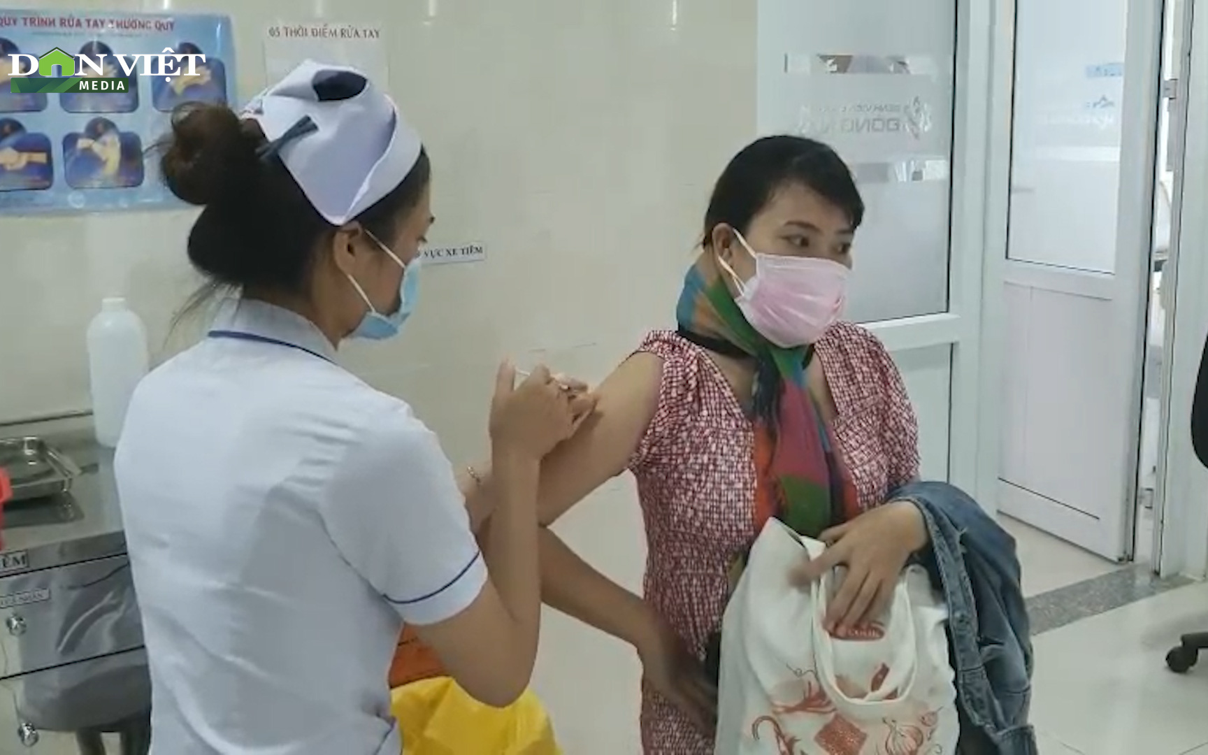 Đồng loạt tiêm vaccine cho phụ nữ mang thai ở Đồng Nai