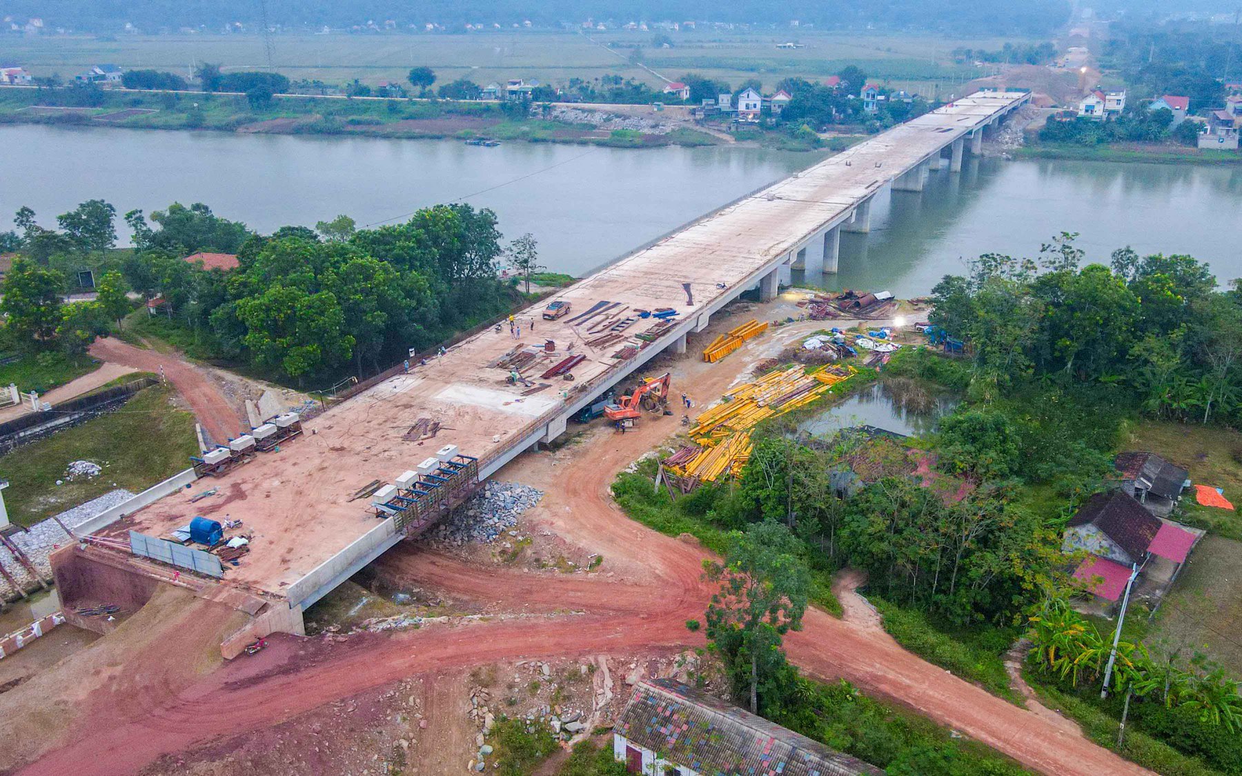 Hình hài cây cầu trăm tỷ vượt sông Mã trên tuyến cao tốc Bắc - Nam chuẩn bị 