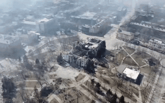 Cảnh hoang tàn của thành phố Mariupol sau một thời gian dài hứng chịu bom đạn