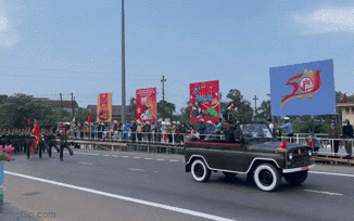 Lễ diễu binh, thượng cờ hoành tráng bên bờ Hiền Lương - Bến Hải