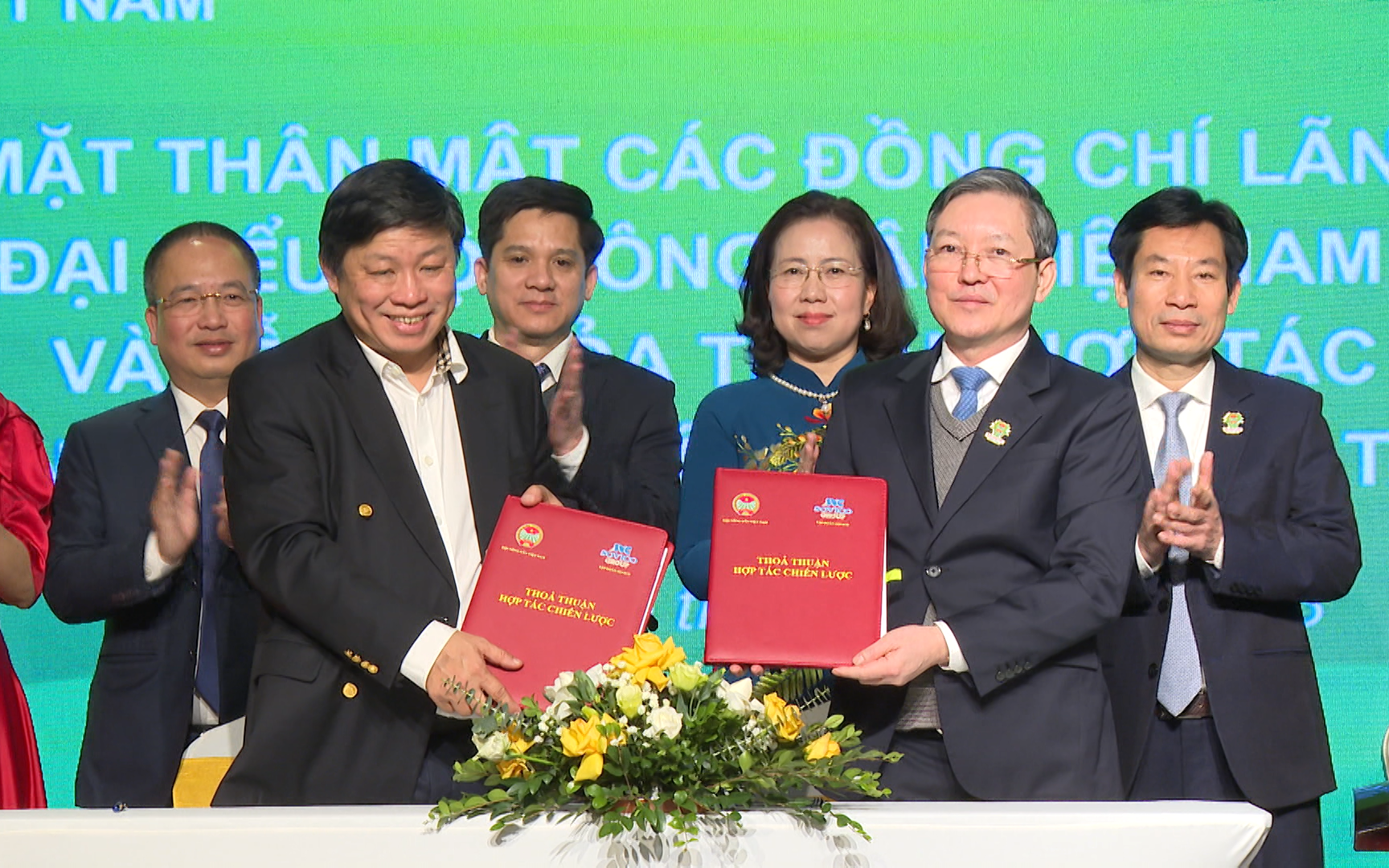 Clip: Hội Nông dân Việt Nam hợp tác với tập đoàn Sovico thúc đẩy chuyển đổi số