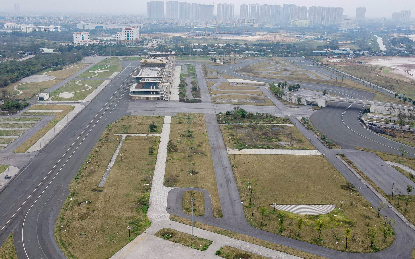 Hiện trạng 300.000 m2 đường đua F1 sau khi Hà Nội chuyển đổi mục đích khai thác, sử dụng