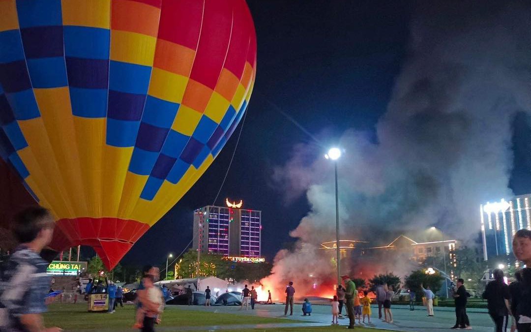 Cháy khinh khí cầu ở Tuyên Quang kèm tiếng nổ lớn khiến ít nhất 6 người bị thương