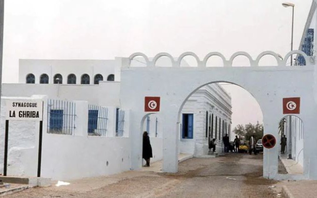 Clip: Tấn công tại giáo đường Tunisia khiến 4 người thiệt mạng