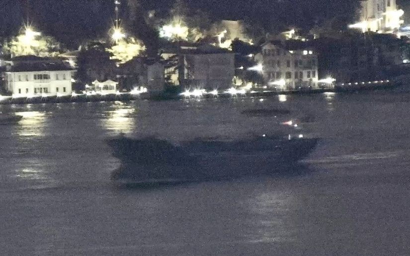 Clip: Tàu chiến Nga bắn cảnh cáo tàu chở hàng ở Biển Đen