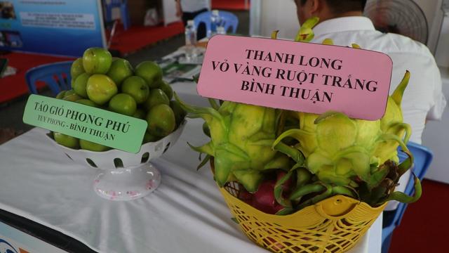 Xoài Cam Lâm, thanh long Bình Thuận xuất hiện tại hội chợ nông nghiệp ở TP.HCM loading=